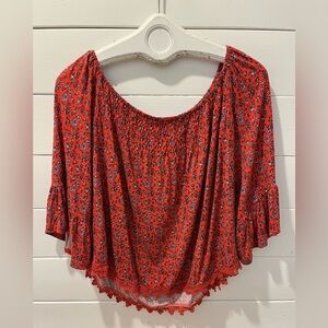 EYESHADOW – Bright red floral boho top, size L.